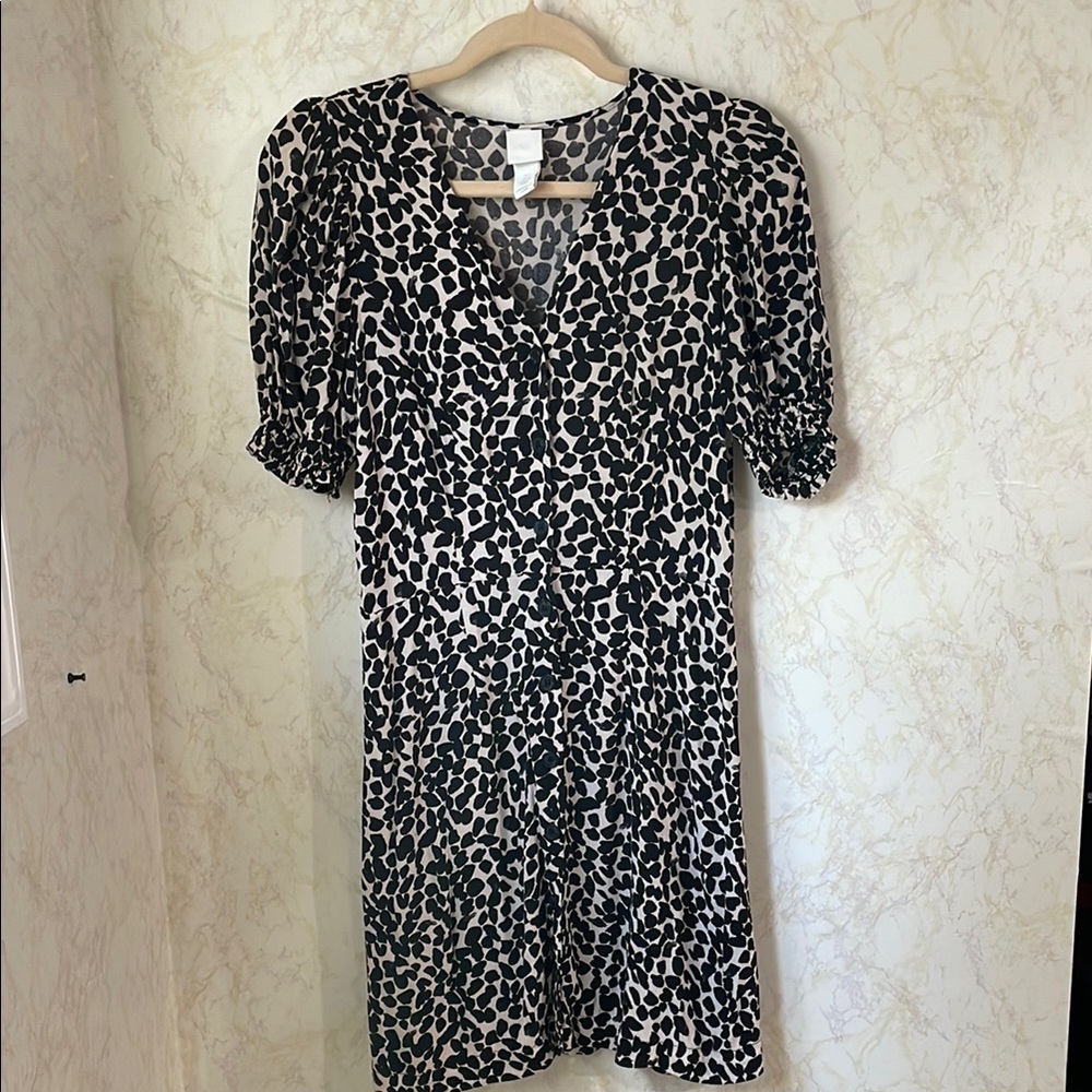 H&M Puff Sleeve V-Neck Midi Sundress